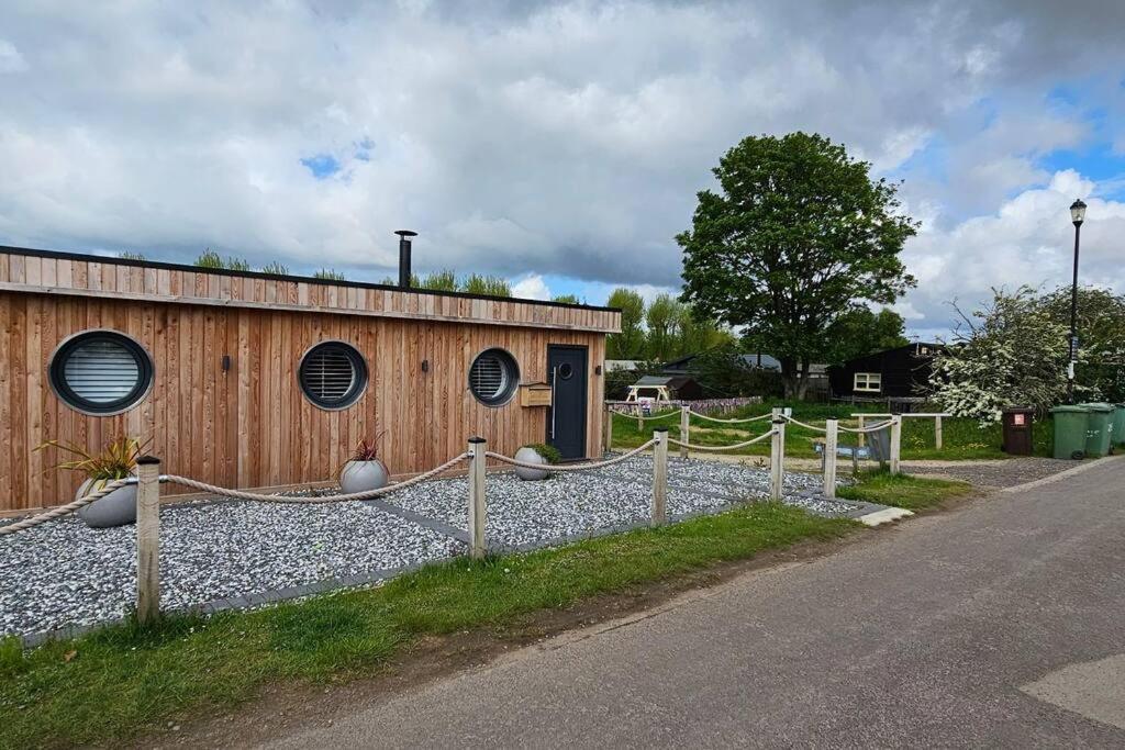 Humberston Boathouse Lodge & Hot Tub - Cleethorpes Beach Cabin Chalet Eksteriør billede
