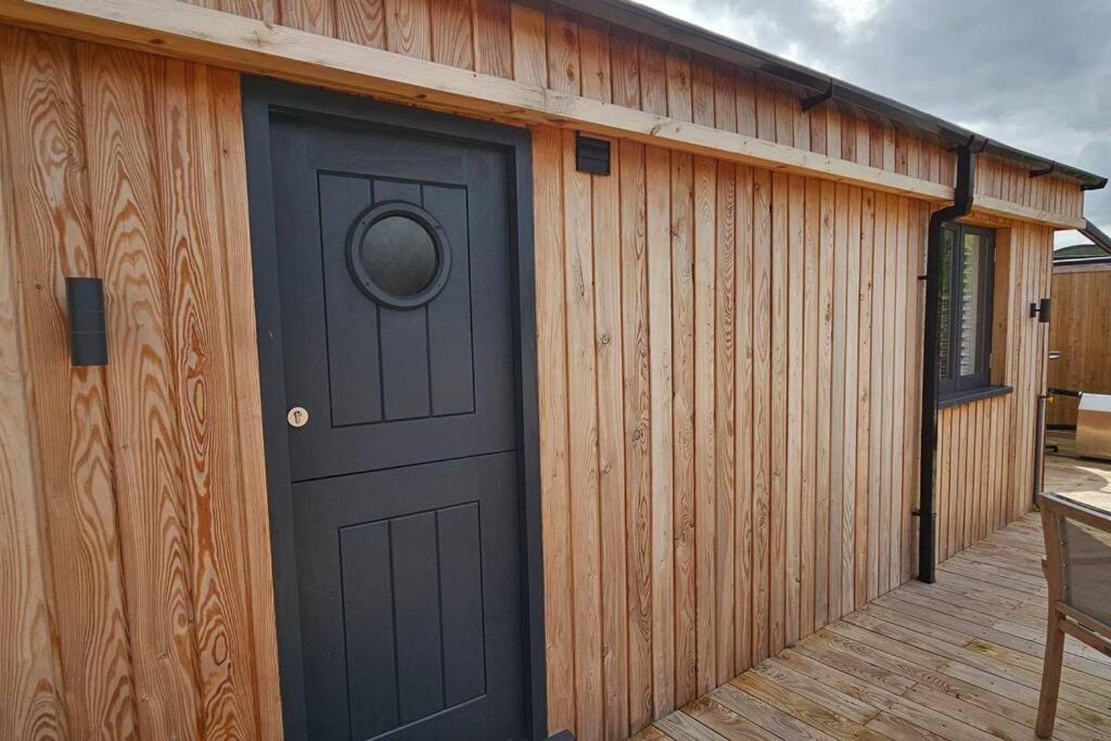 Humberston Boathouse Lodge & Hot Tub - Cleethorpes Beach Cabin Chalet Eksteriør billede