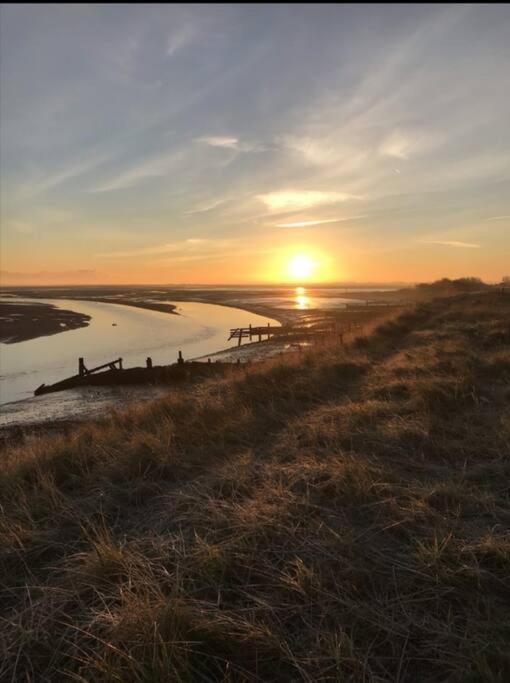 Humberston Boathouse Lodge & Hot Tub - Cleethorpes Beach Cabin Chalet Eksteriør billede